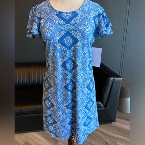 Pretty blues pattern dress